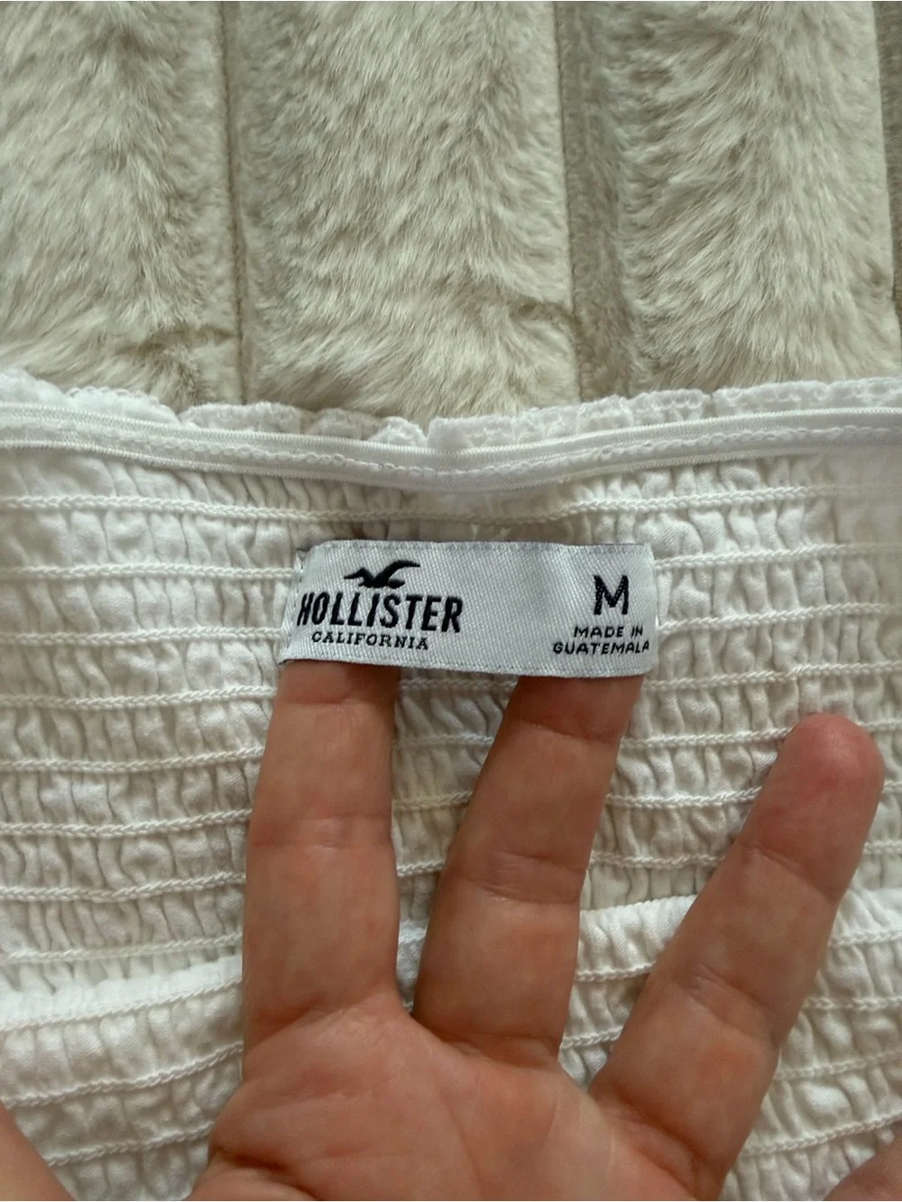 Hollister Scrunch Tube Tops (size M) - Picture 5 of 5
